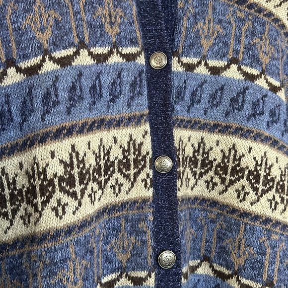 Croft and Barrow cozy button up sweater. Size large. - Picture 4 of 5